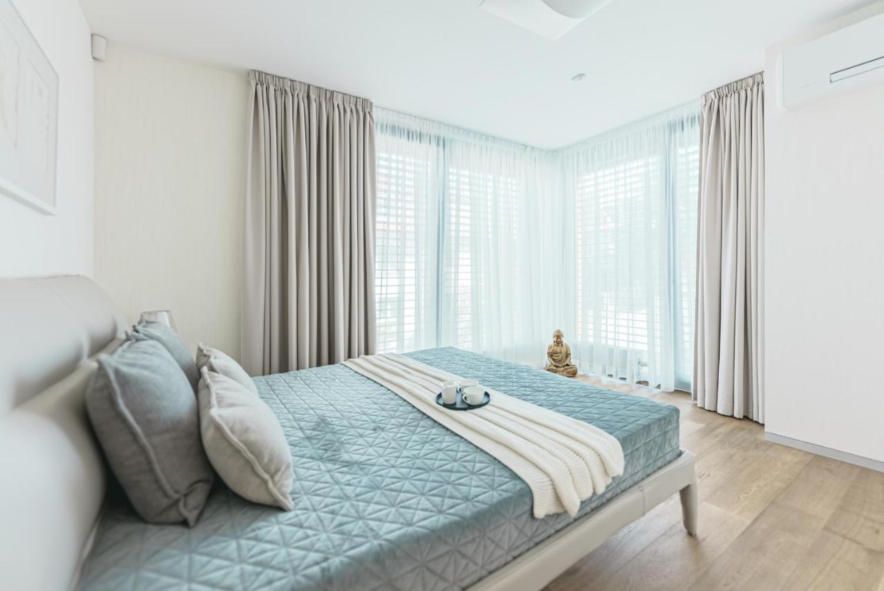 Prague Days - Stylish Apartments With Terrace - Parking - Quiet Area Praga Exterior foto